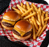 Kids Sliders / Mac & Cheese